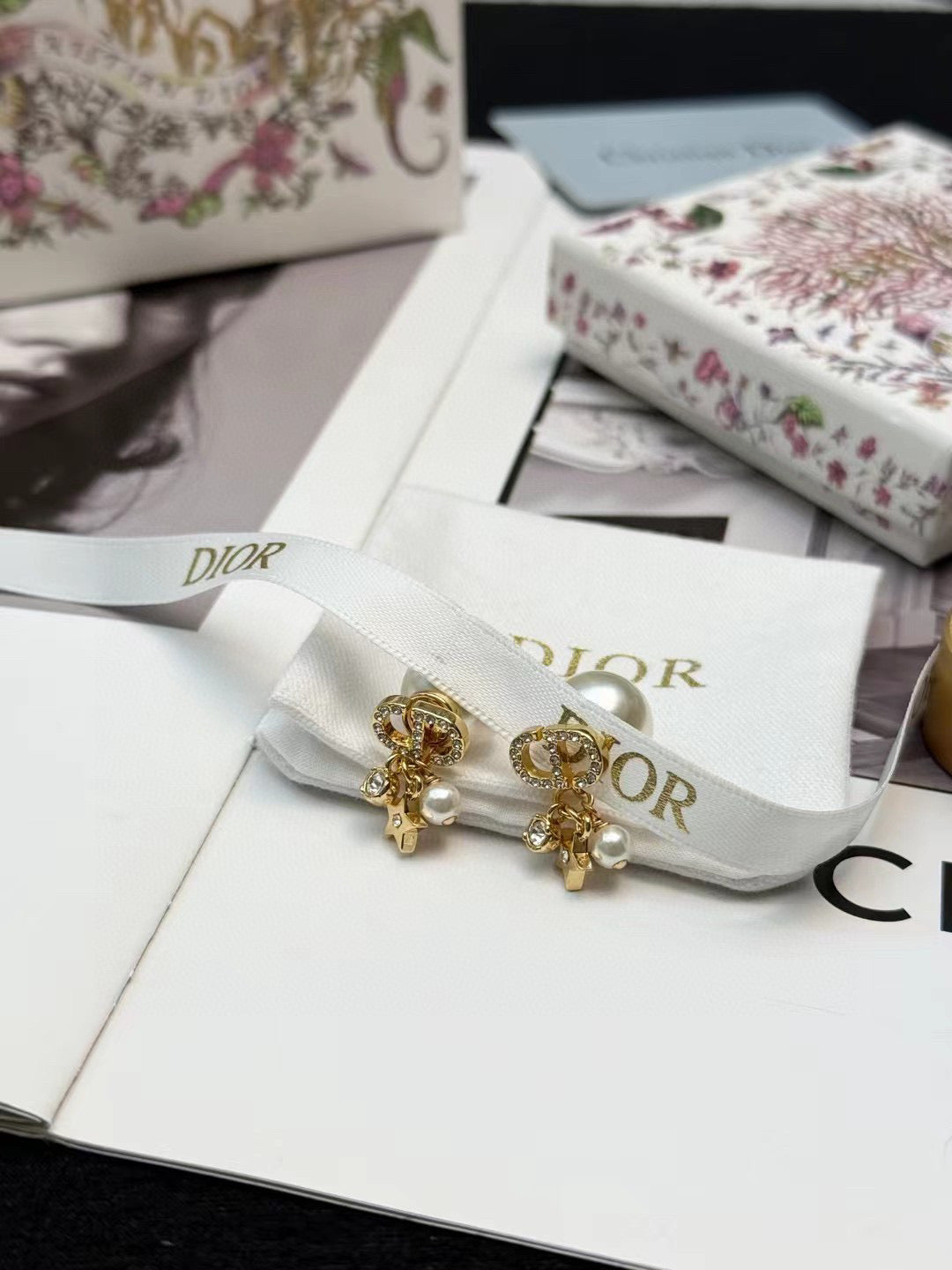Martin Graham earrings in polished metal-tone – detail view