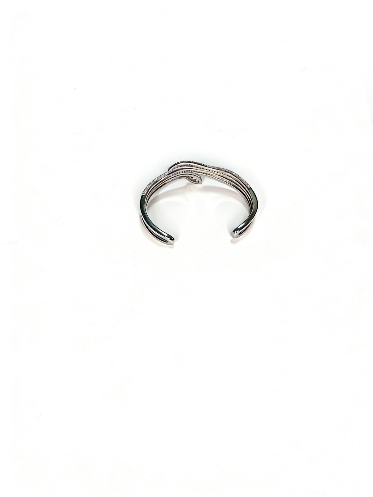 Martin Graham bracelet in polished metal-tone – detail view