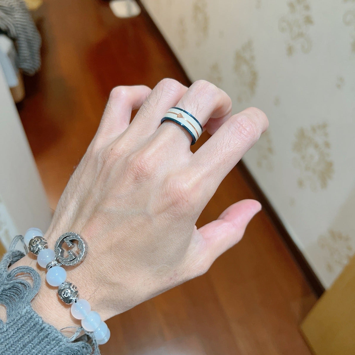 Martin Graham ring in polished metal-tone – detail view