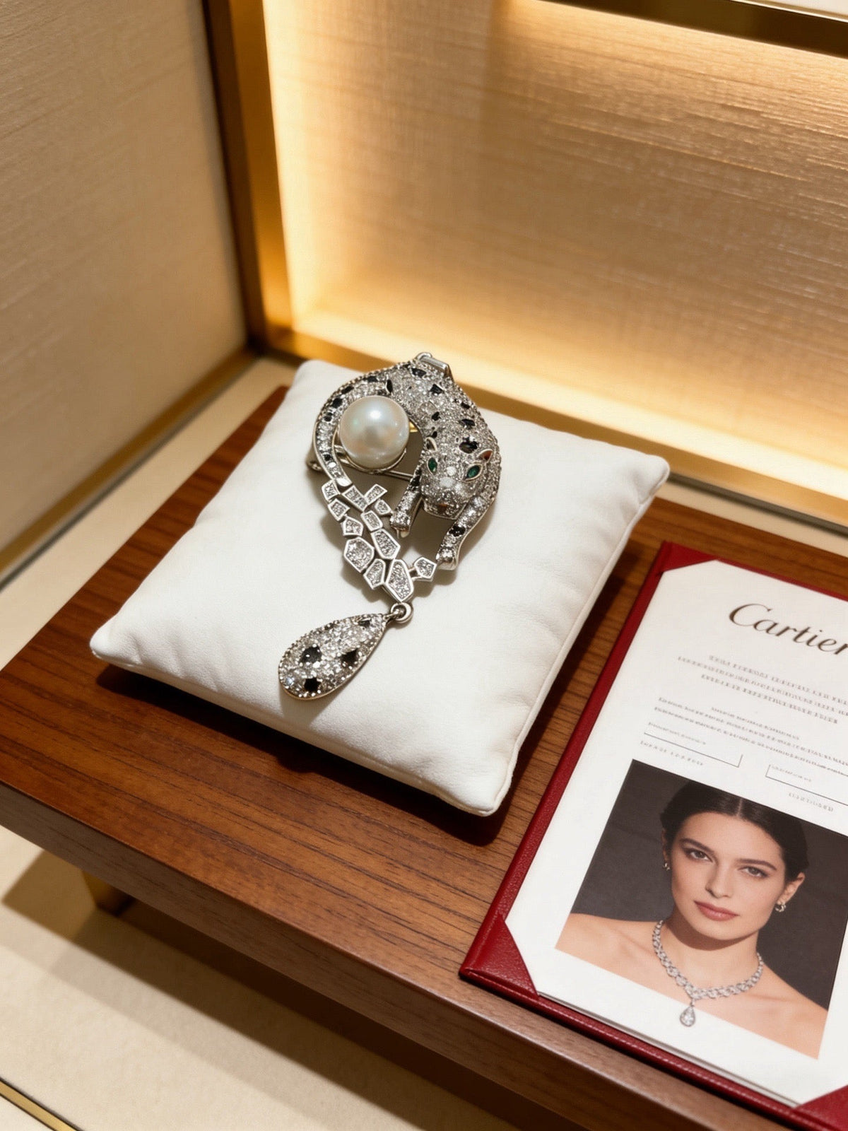 Martin Graham brooch in polished metal-tone – detail view