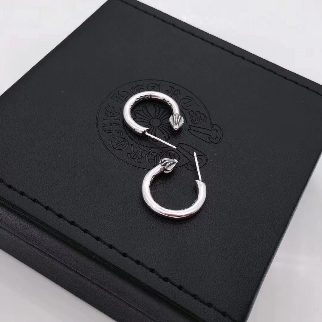 Martin Graham earrings in polished metal-tone – detail view