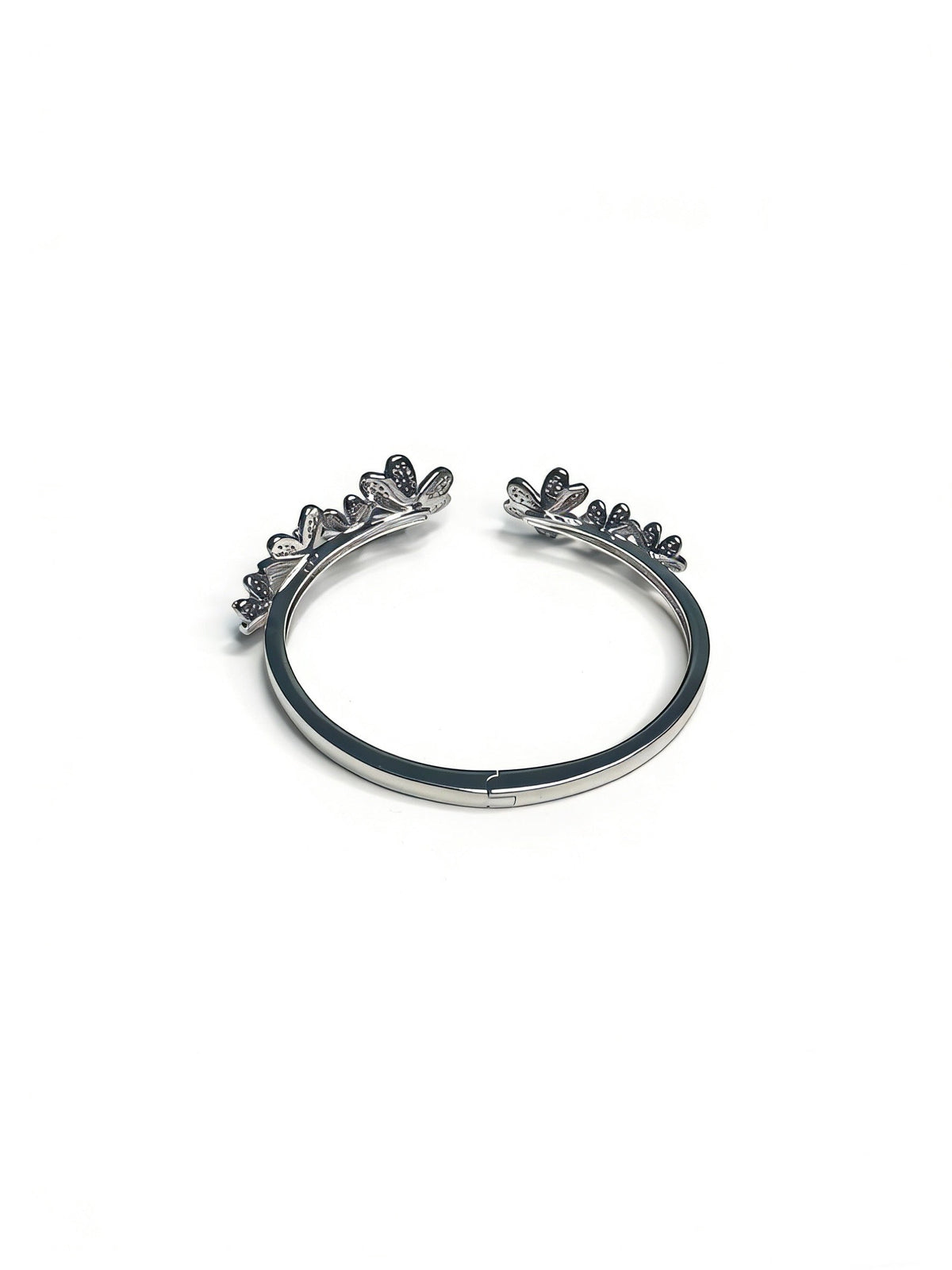 Martin Graham bracelet in polished metal-tone – detail view