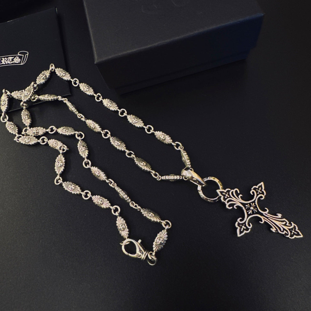 Martin Graham pendant necklace in polished metal-tone – detail view