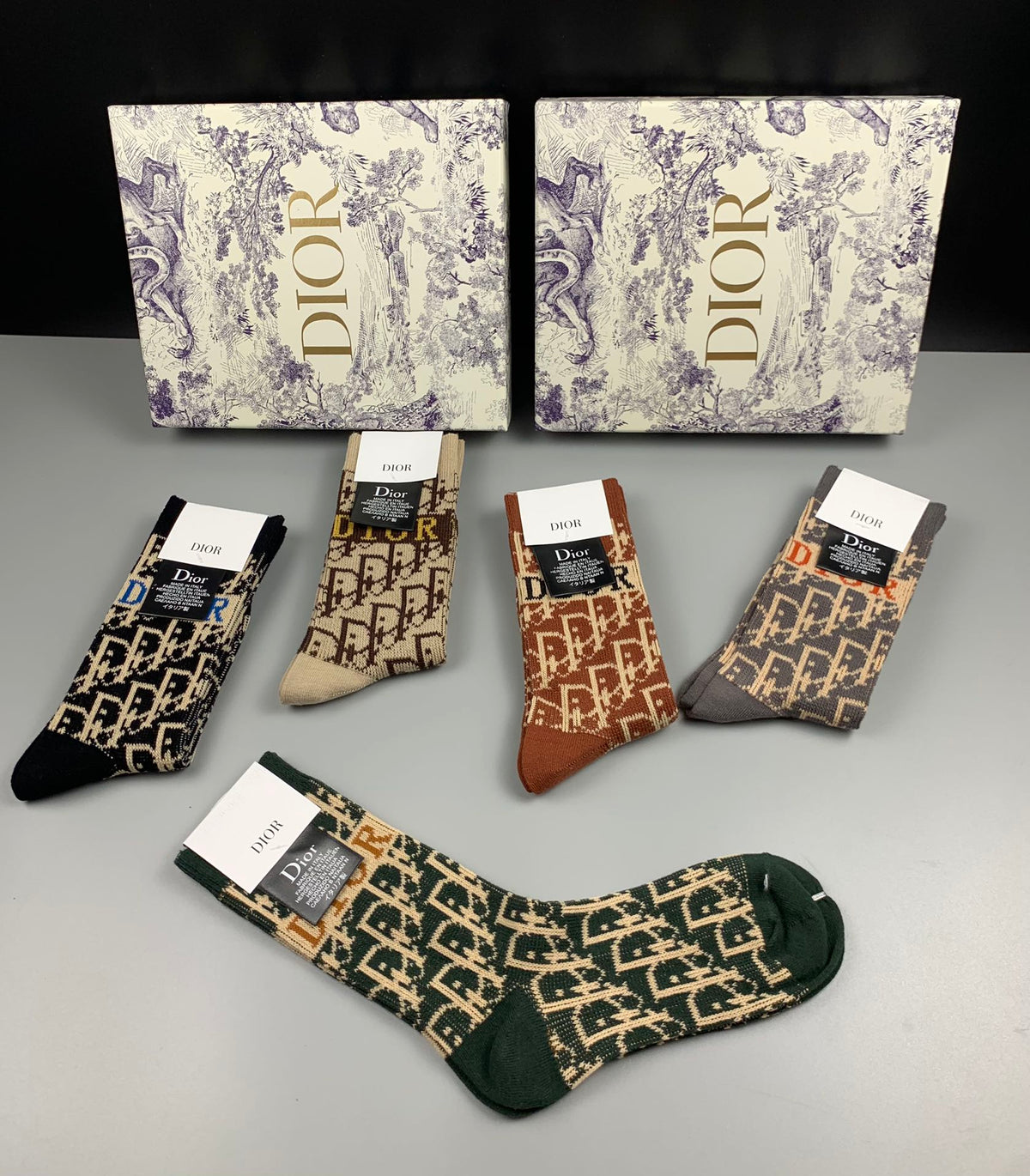 Dior Graphic Apparel - 5-Piece Box