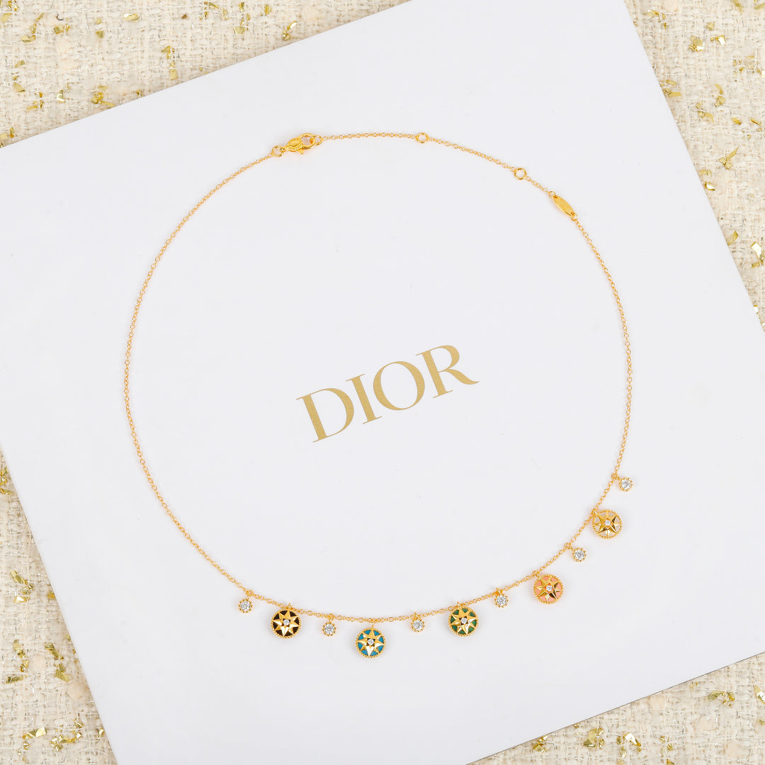 Martin Graham pendant necklace in polished metal-tone – detail view
