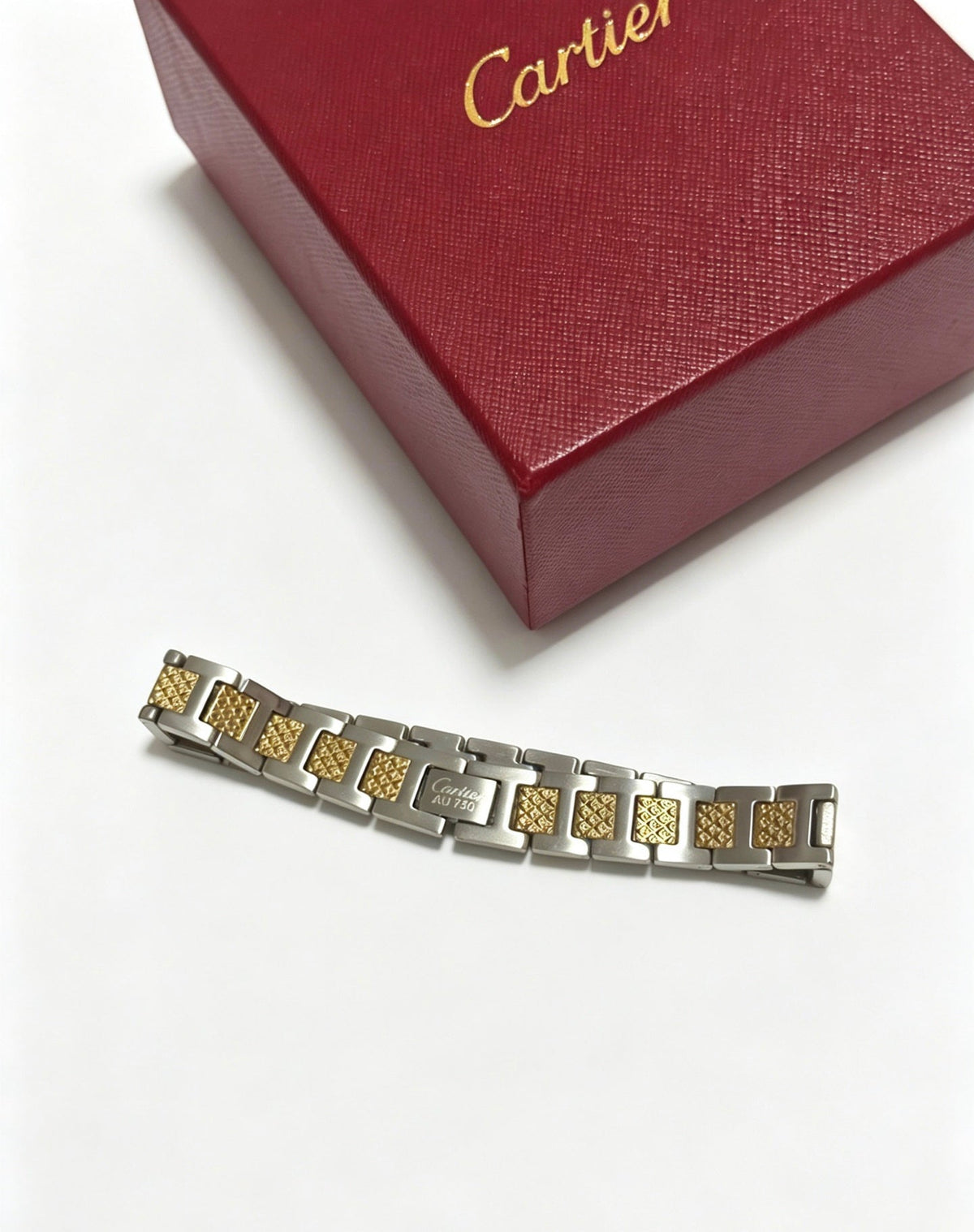 Martin Graham bracelet in polished metal-tone – detail view
