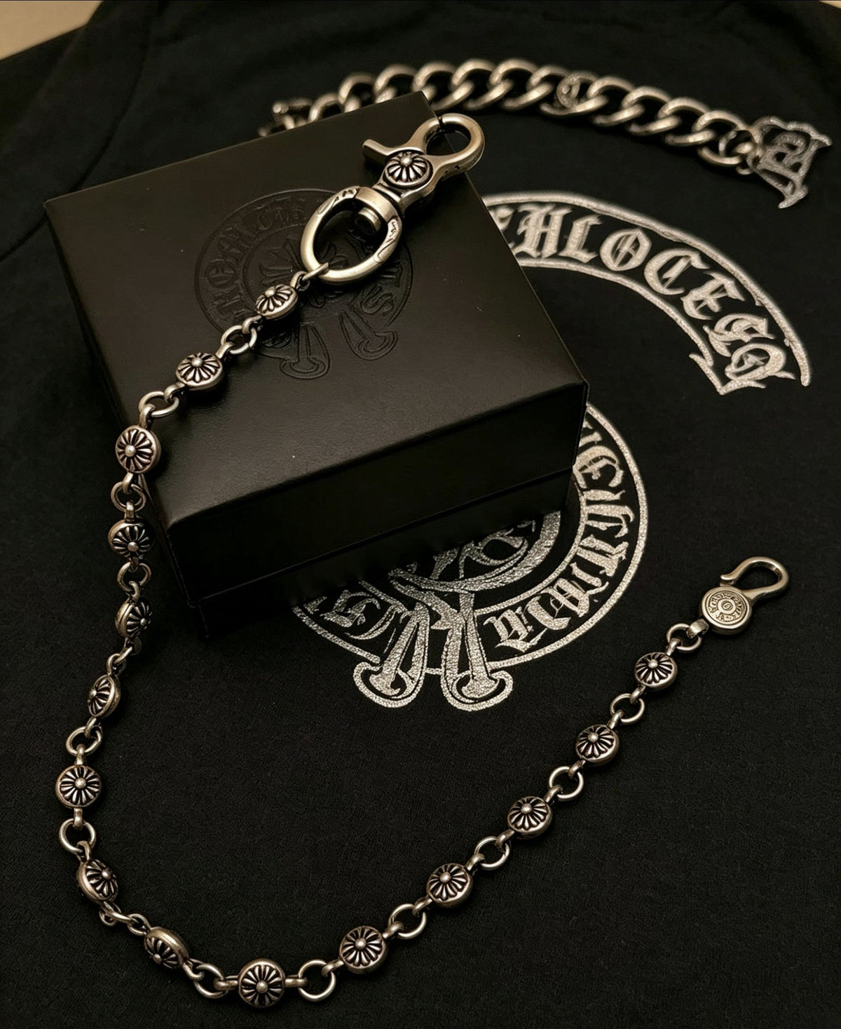 Martin Graham chain accessory in polished metal-tone – detail view