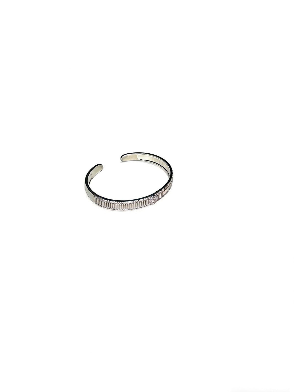 Martin Graham bracelet in polished metal-tone – detail view