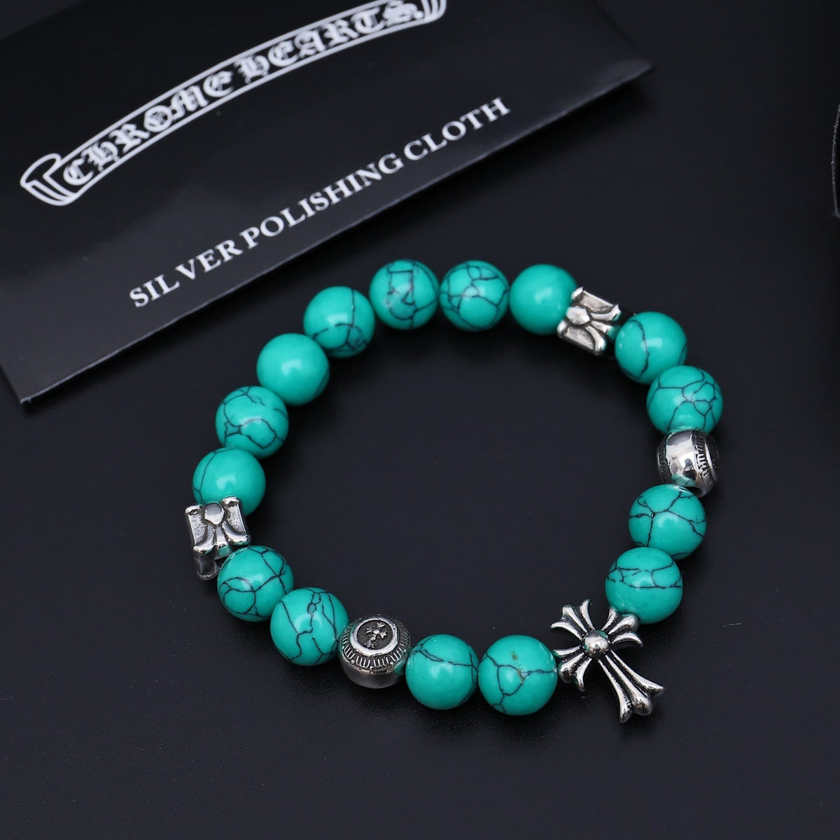 Martin Graham beaded bracelet in polished metal-tone – detail view