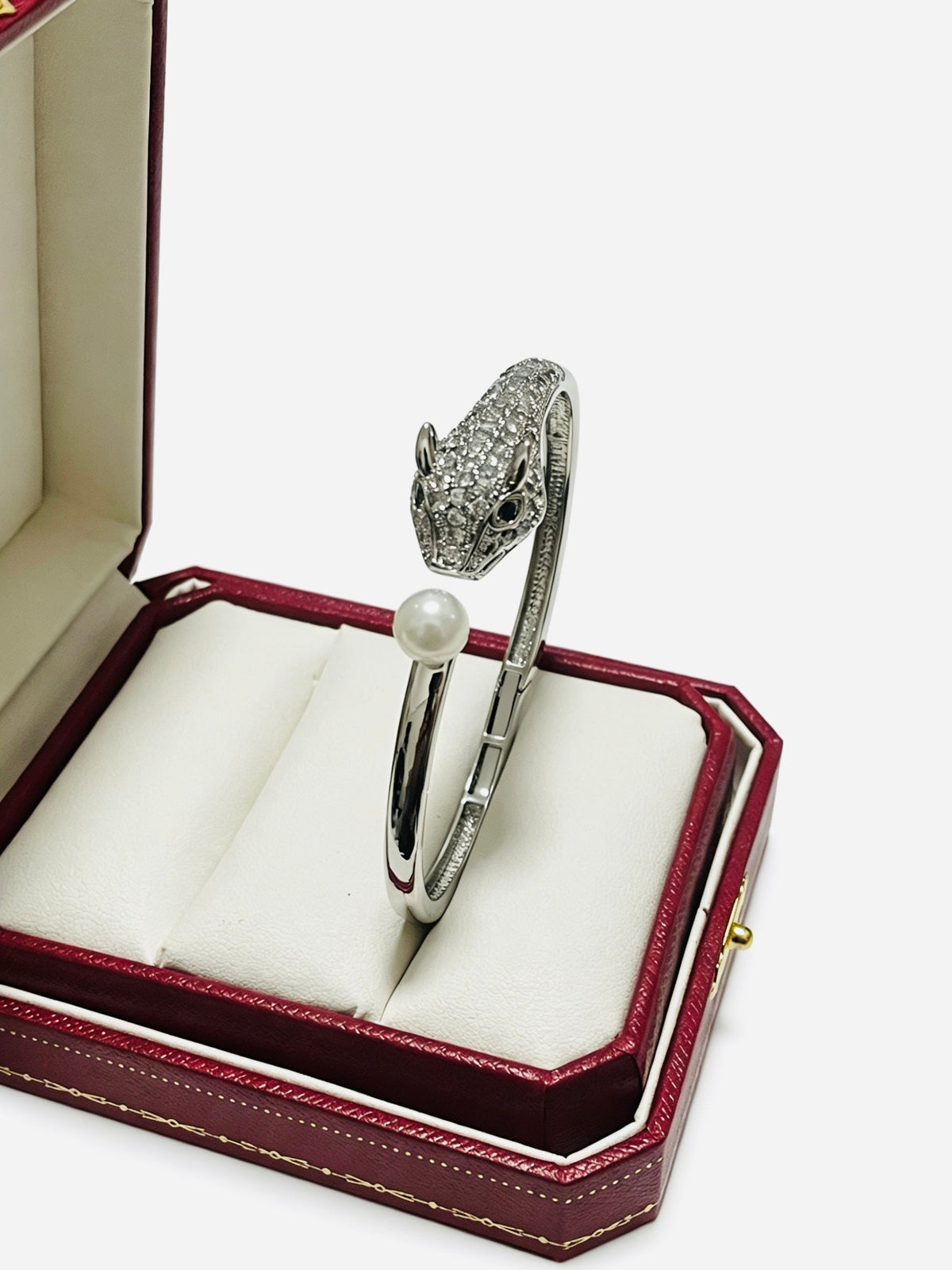 Martin Graham bracelet in polished metal-tone – detail view