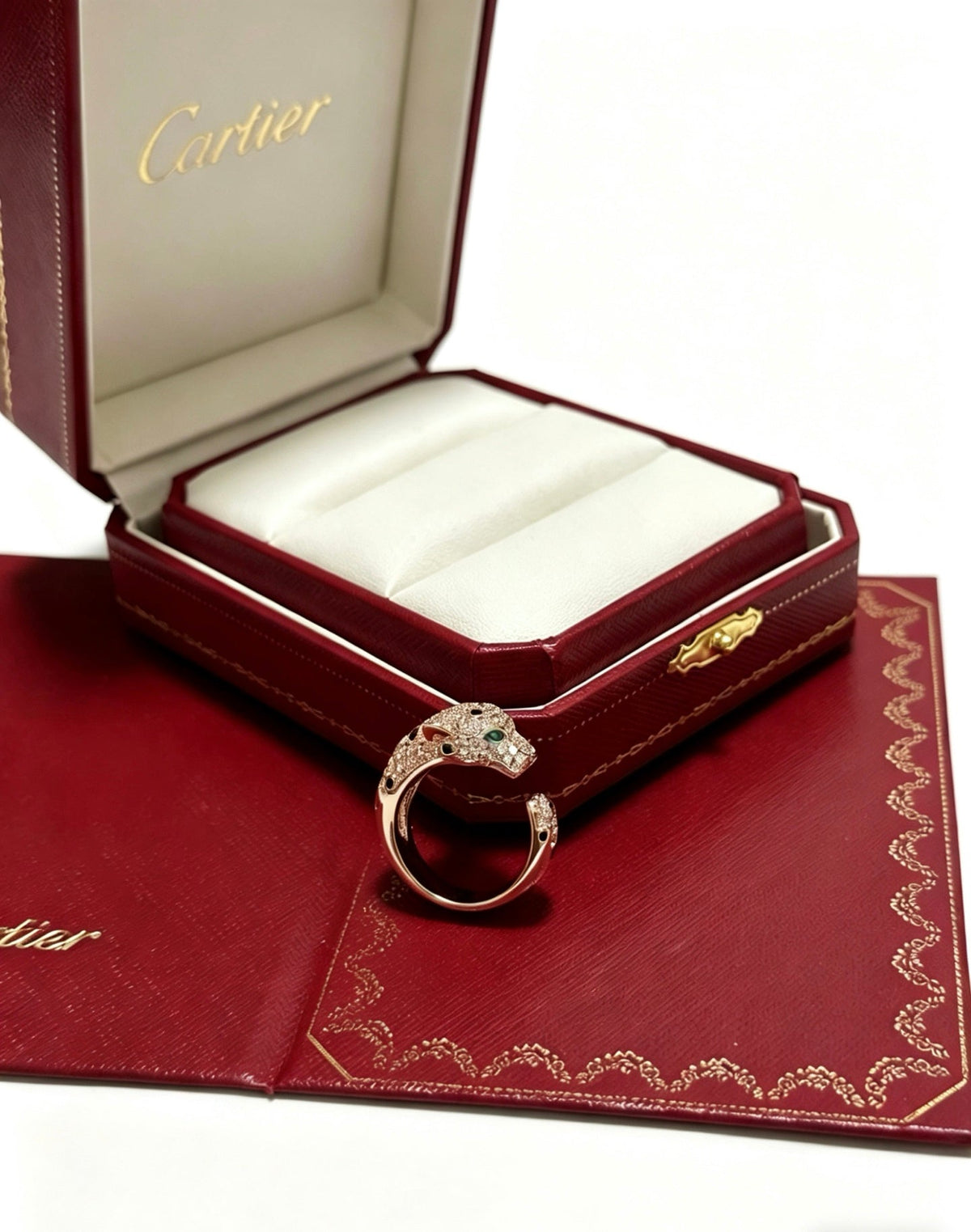 Martin Graham ring in polished metal-tone – detail view