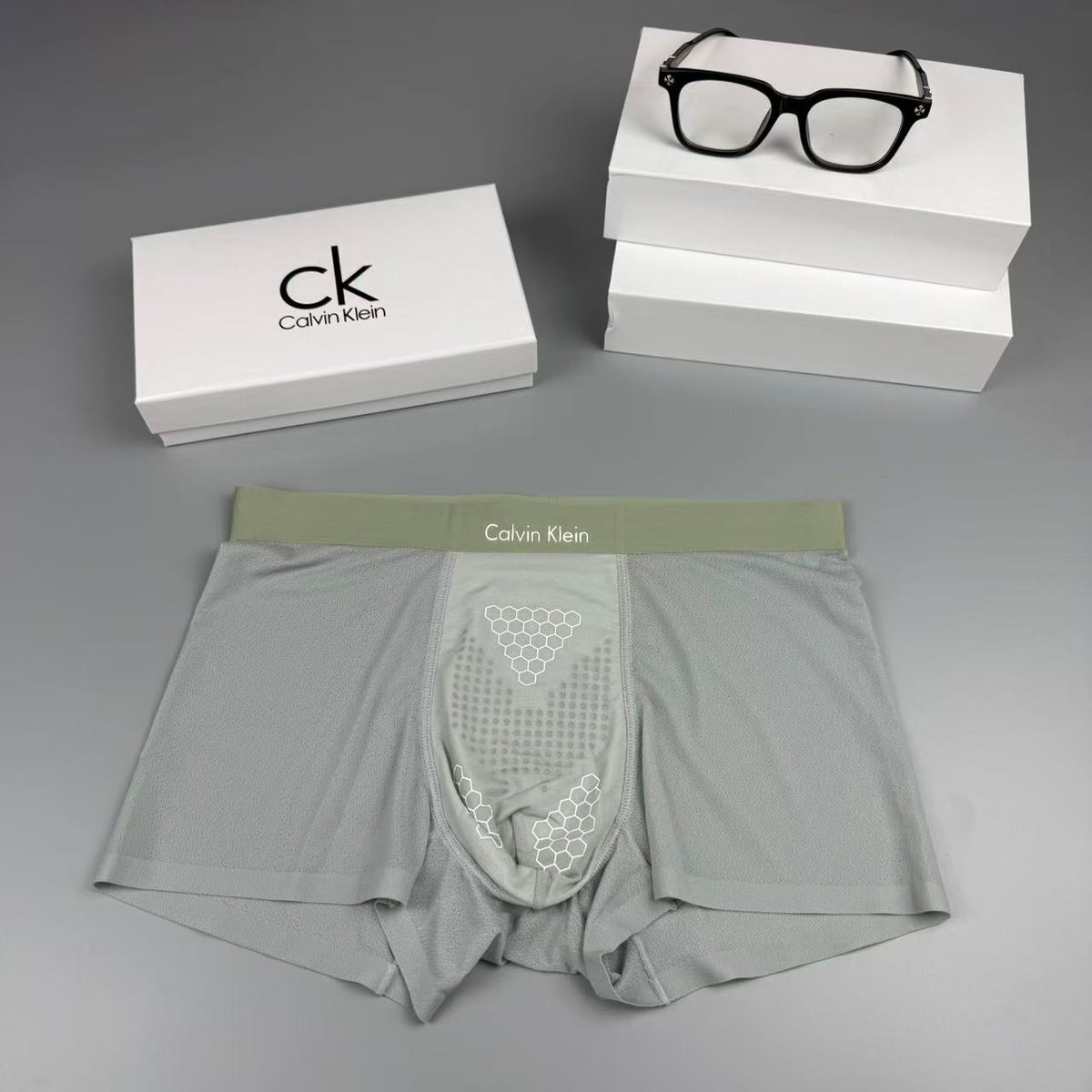 Calvin Klein Mulberry silk Seamless-Cut Men's Boxer Briefs - 3-Piece Box
