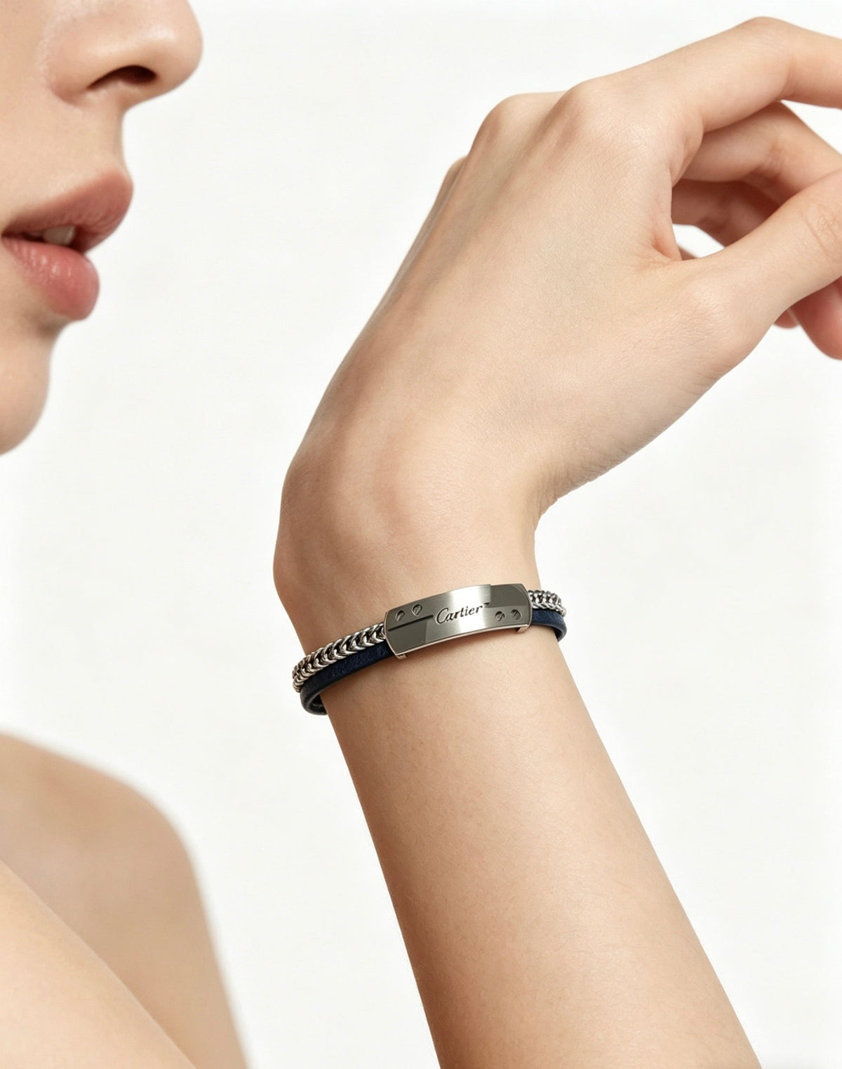 Martin Graham bracelet in polished metal-tone – detail view