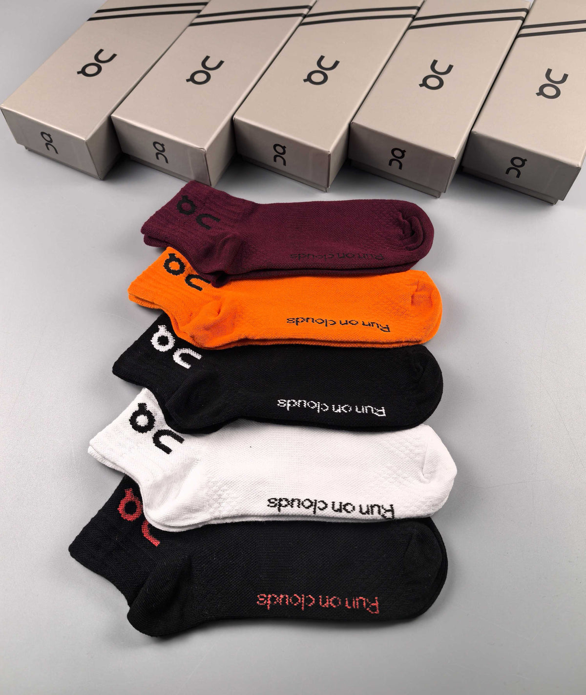 On Cloud-Inspired Bright Mix Ankle Socks - Box of 5 Pairs