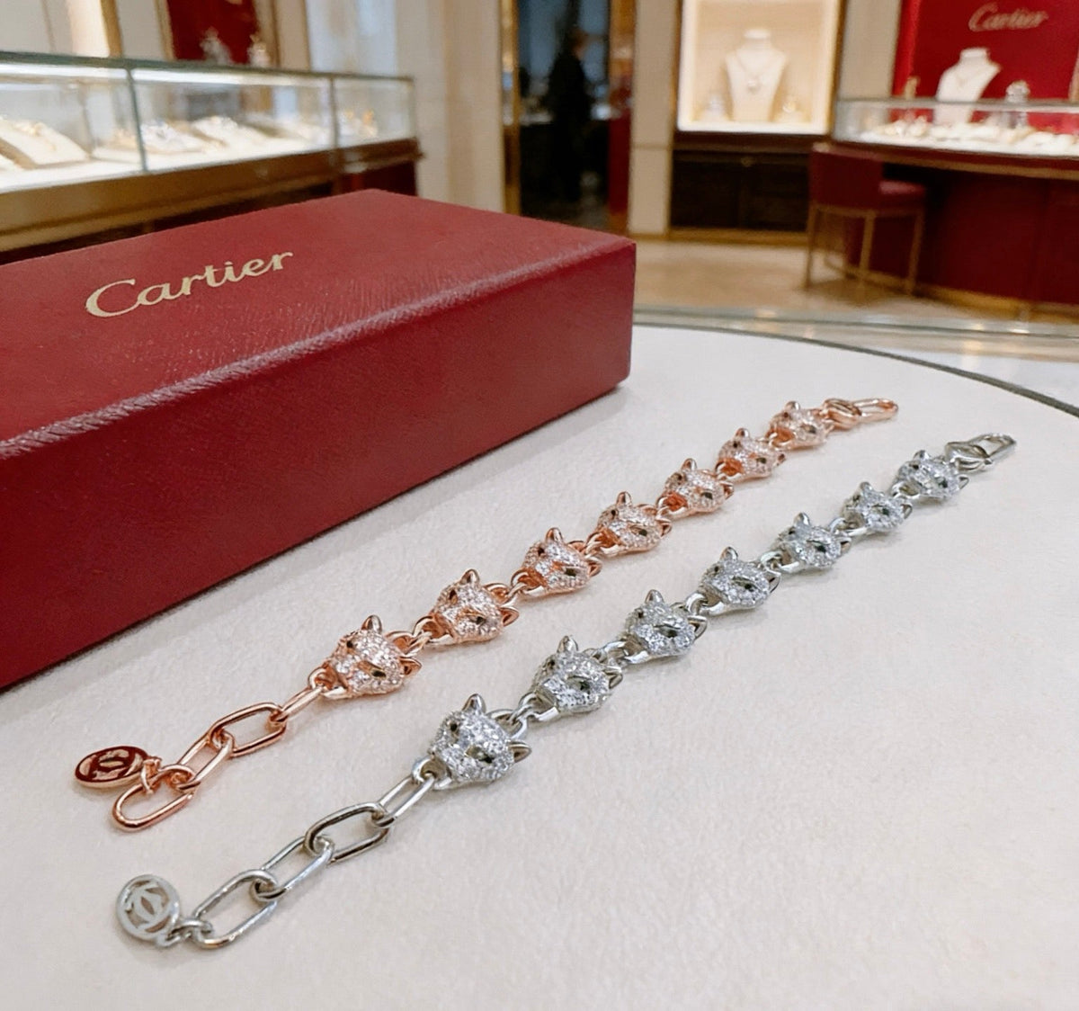 Martin Graham bracelet in polished metal-tone – detail view