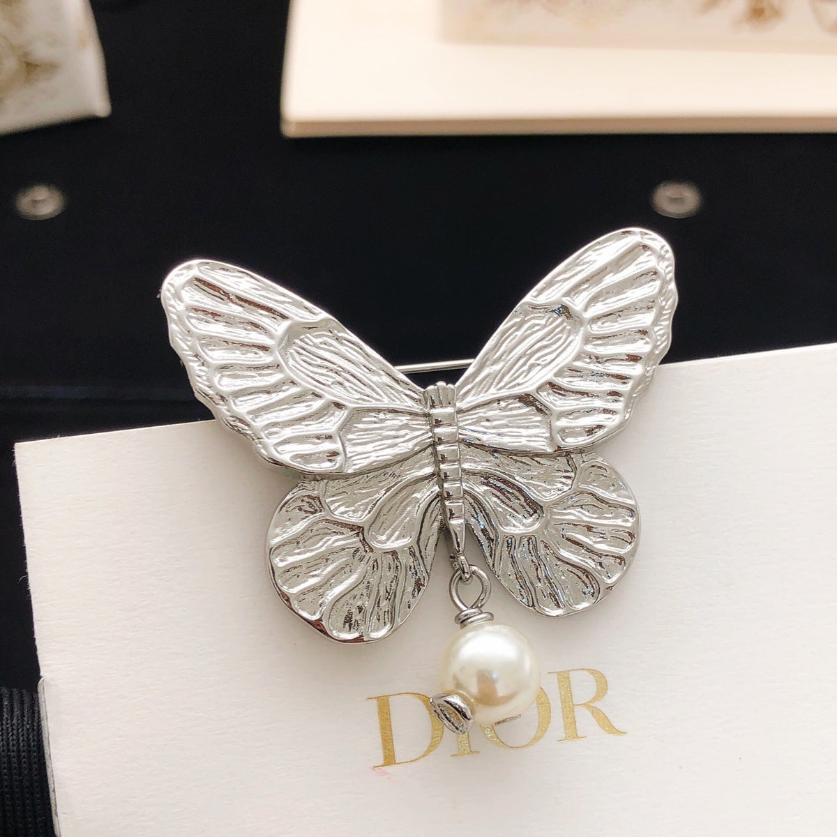 Martin Graham brooch in polished metal-tone – detail view