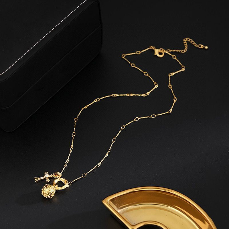 Martin Graham pendant necklace in polished metal-tone – detail view