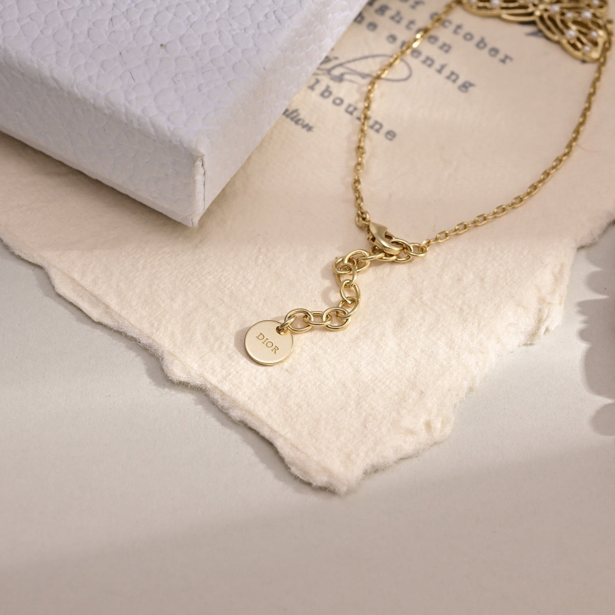 Martin Graham bracelet in polished metal-tone – detail view
