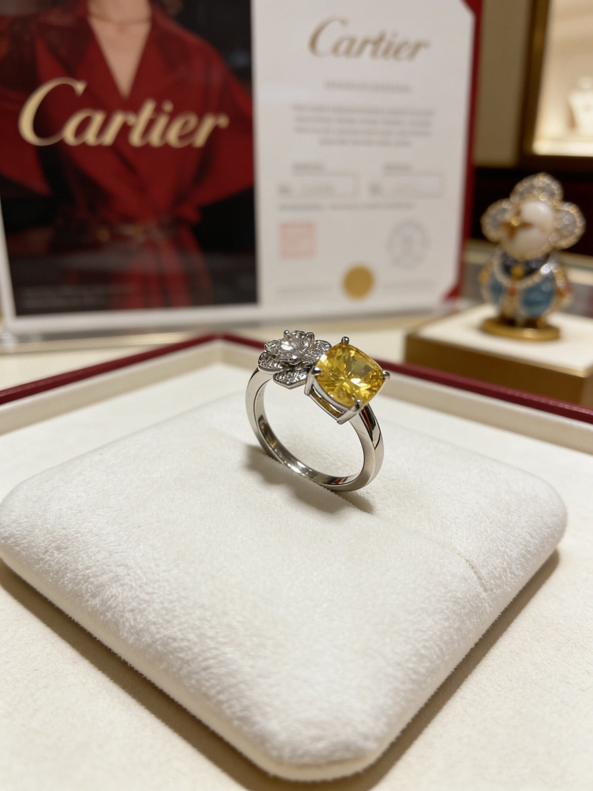 Martin Graham ring in polished metal-tone – detail view