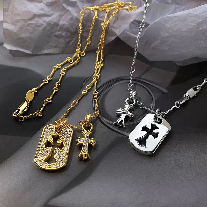 Martin Graham pendant necklace in polished metal-tone – detail view