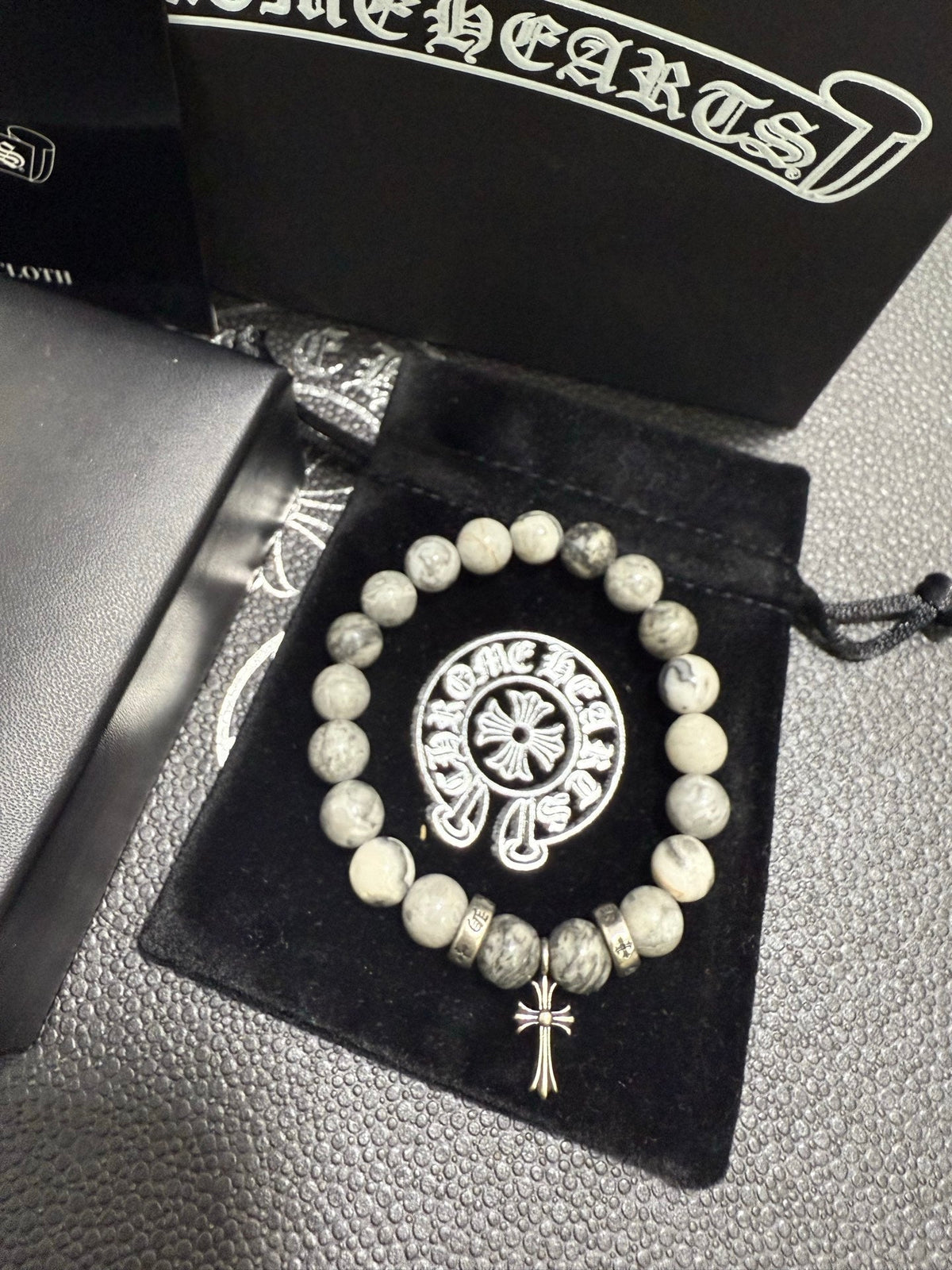 Martin Graham beaded bracelet in polished metal-tone – detail view