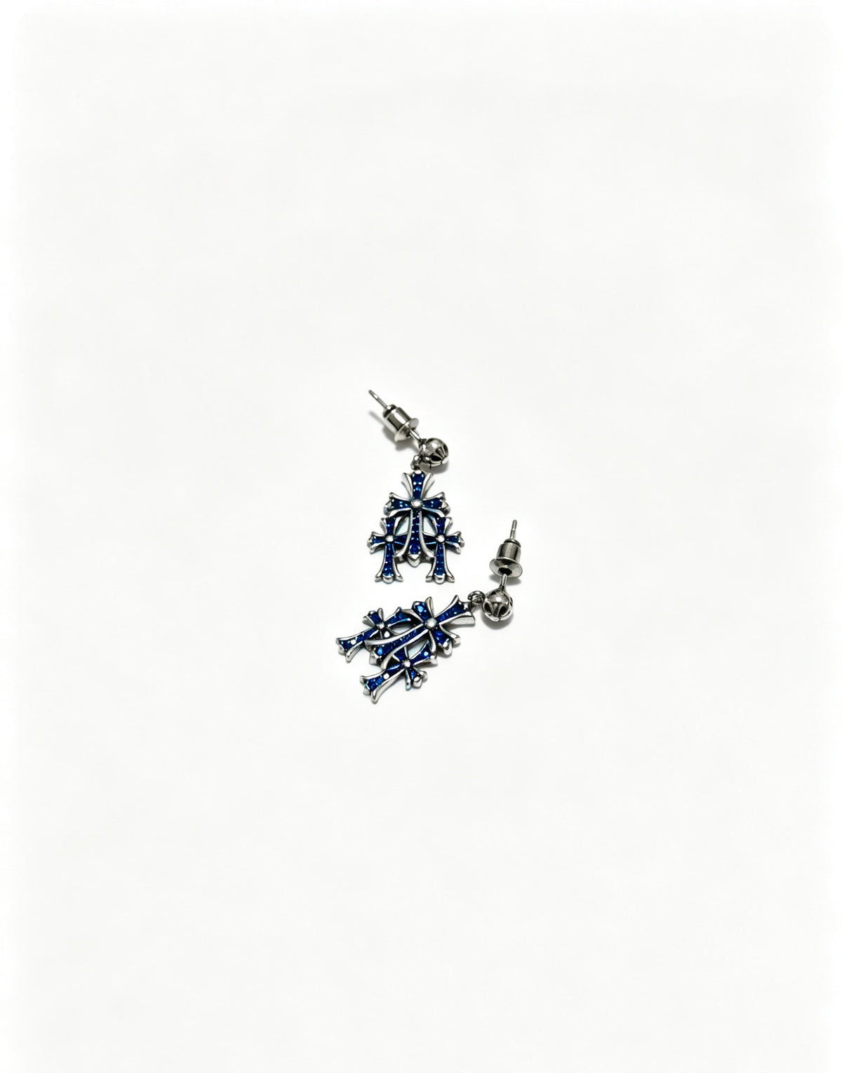 Martin Graham earrings in polished metal-tone – detail view