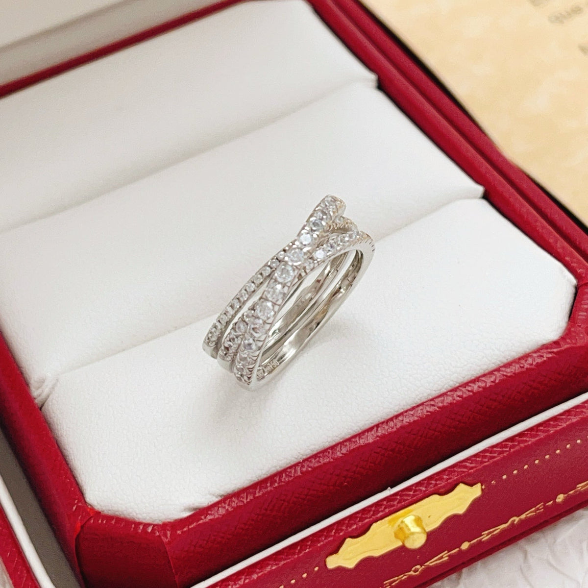 Martin Graham ring in polished metal-tone – detail view
