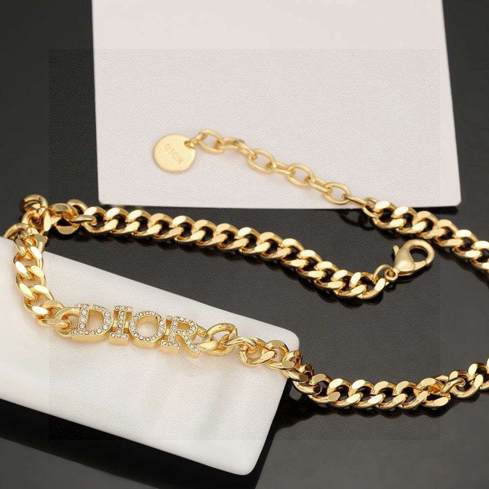 Martin Graham pendant necklace in polished metal-tone – detail view