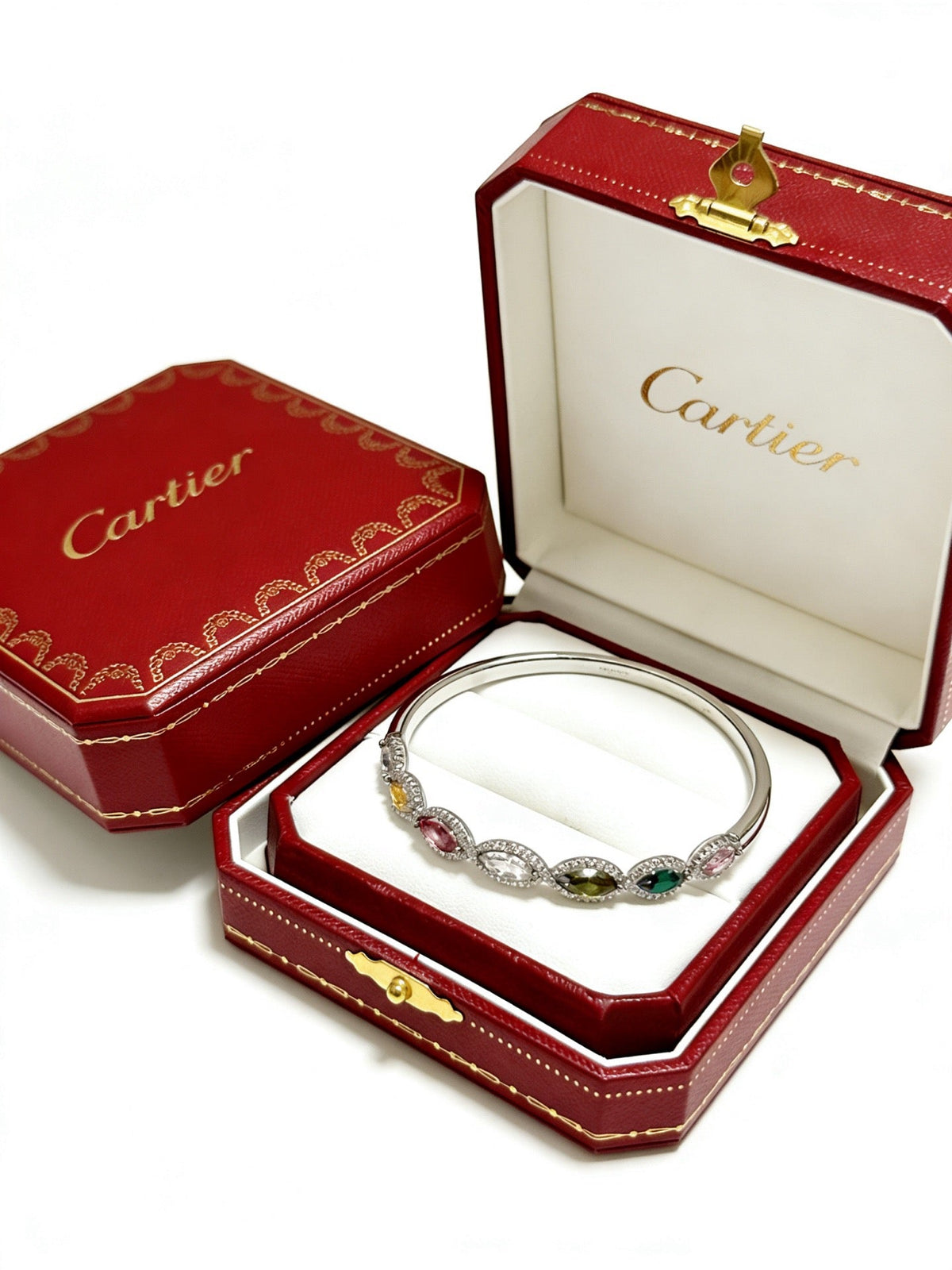 Martin Graham bracelet in polished metal-tone – detail view