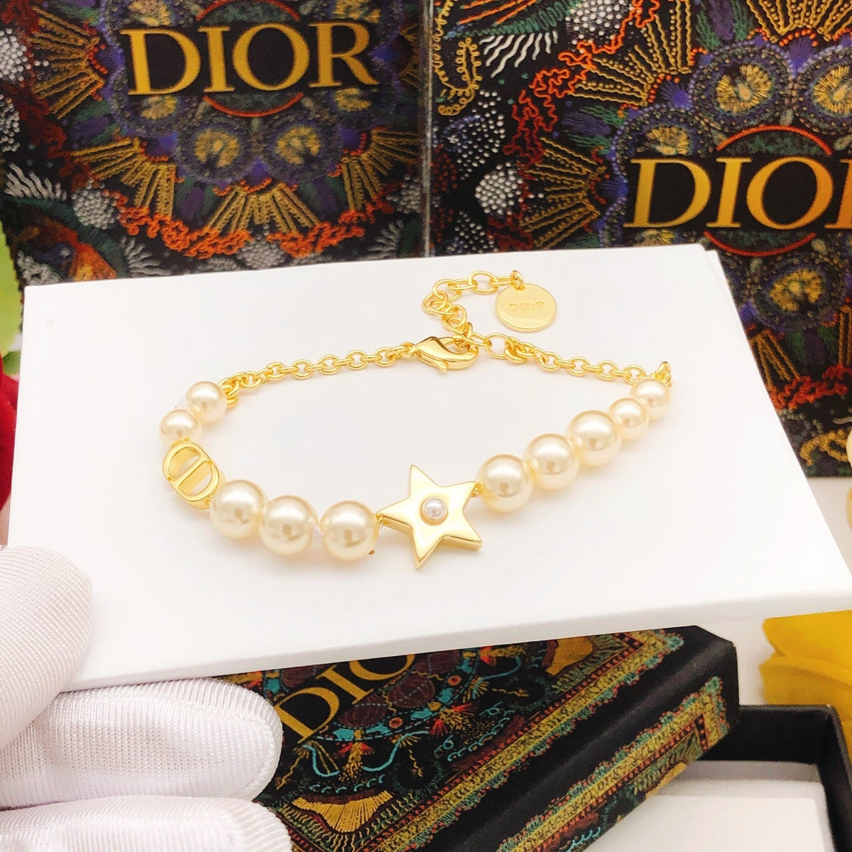 Martin Graham bracelet in polished metal-tone – detail view