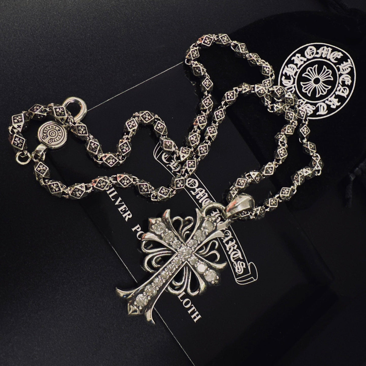 Martin Graham pendant necklace in polished metal-tone – detail view