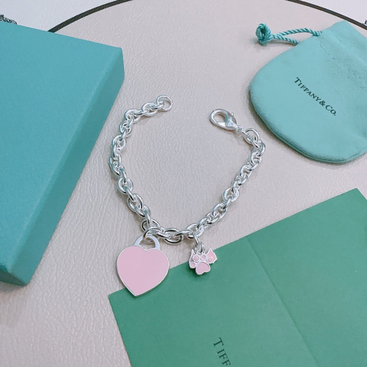 Martin Graham bracelet in polished metal-tone – detail view