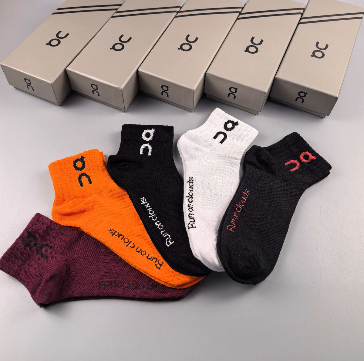On Cloud-Inspired Bright Mix Ankle Socks - Box of 5 Pairs
