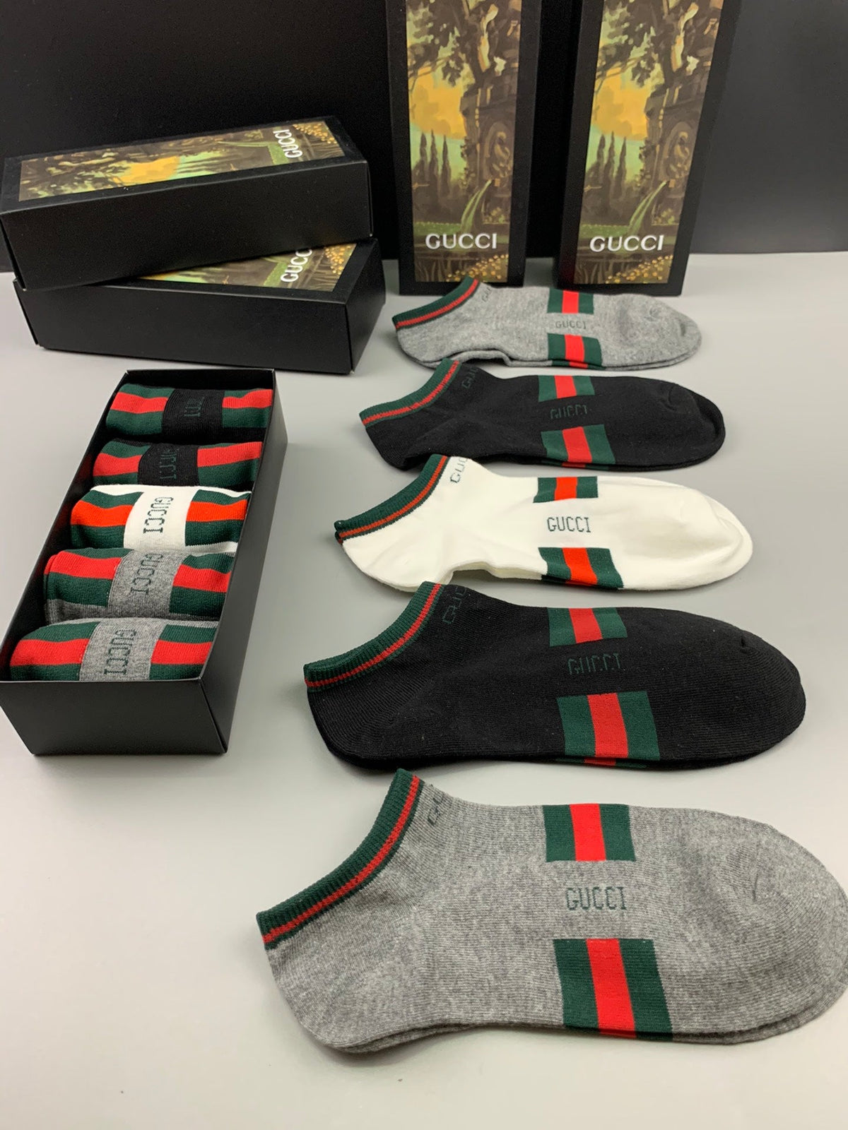 Gucci Color-Block No-Show Socks