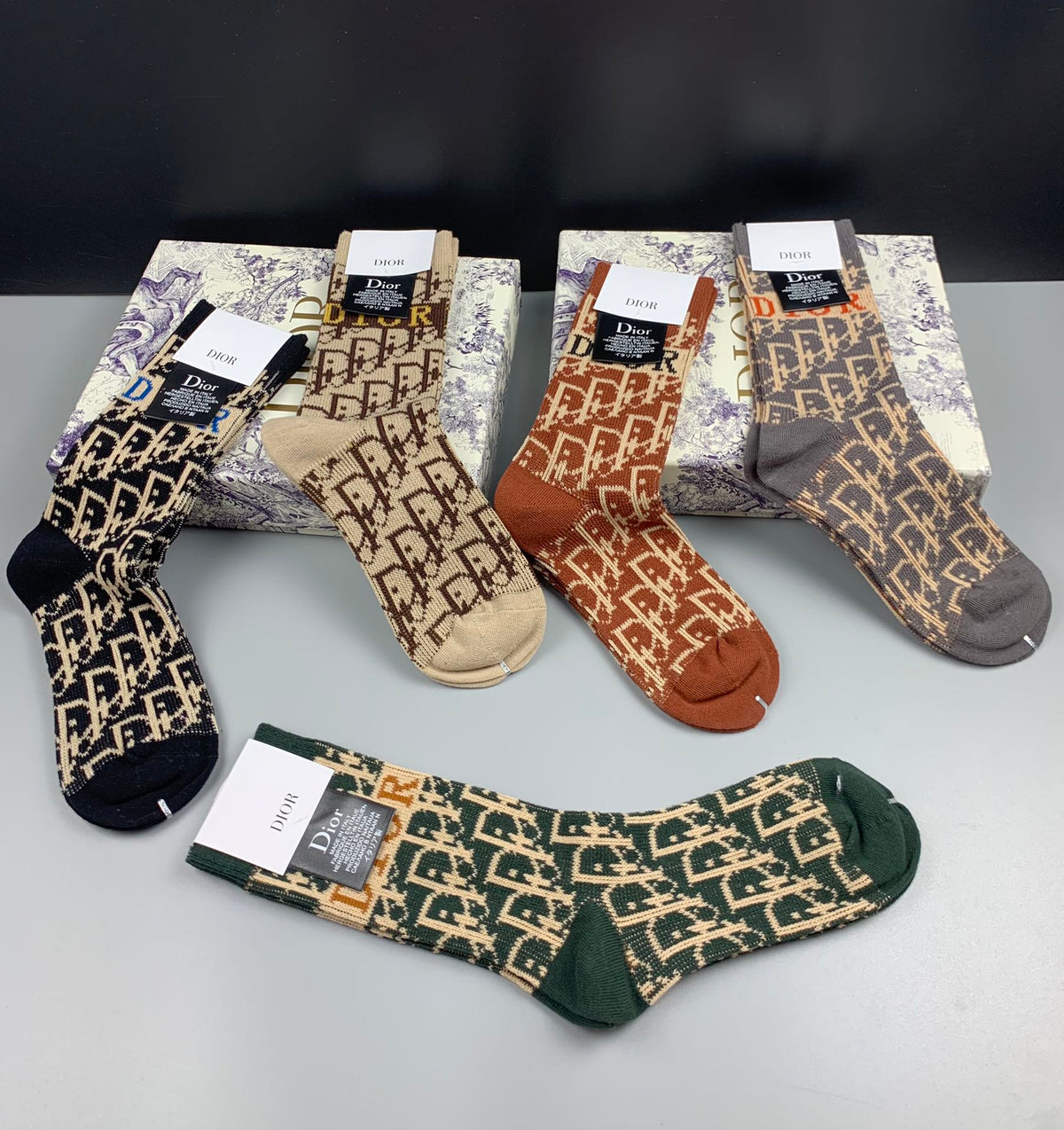 Dior Graphic Apparel - 5-Piece Box