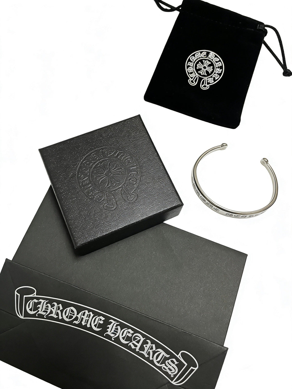 Martin Graham bracelet in polished metal-tone – side detail