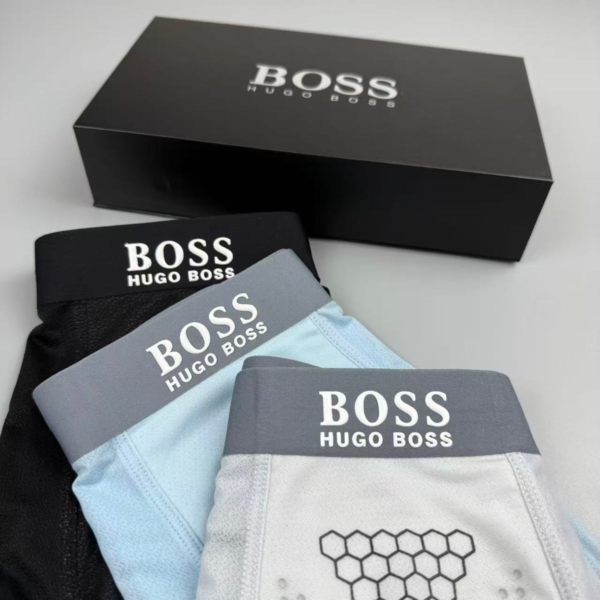 Boss Mulberry silk Seamless-Cut Men's Boxer Briefs - 3-Piece Box