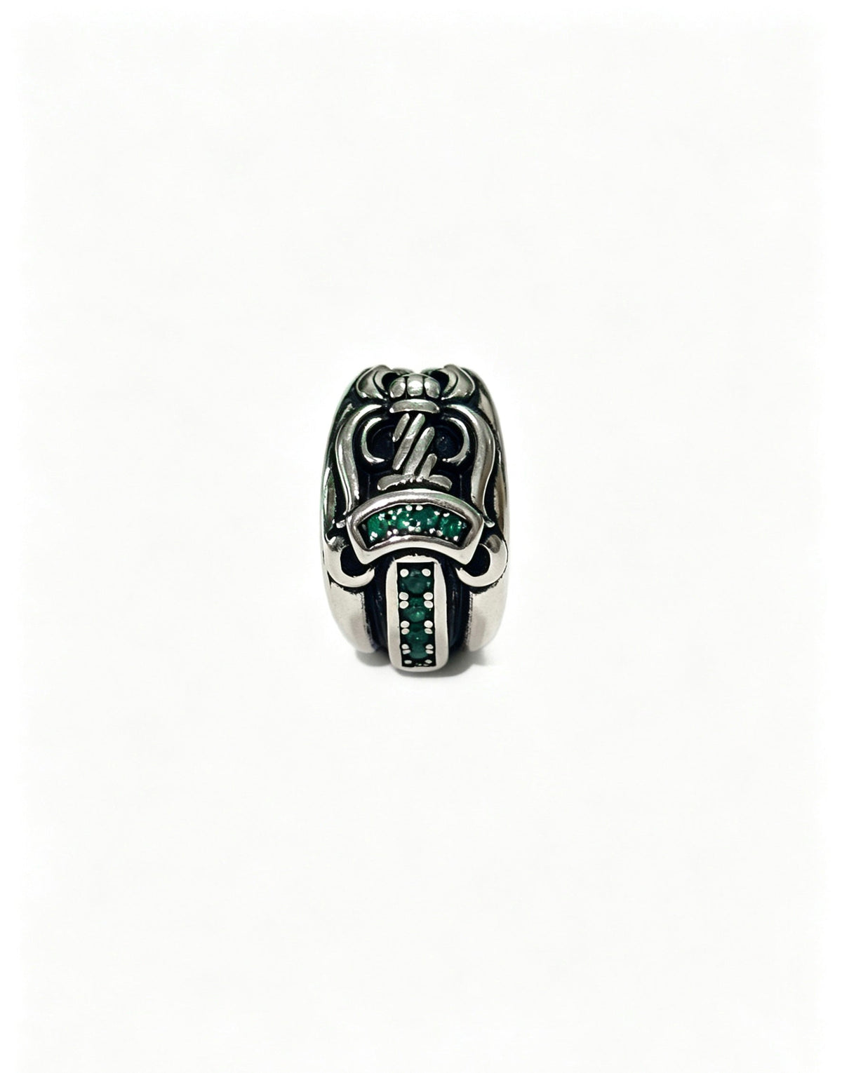 Martin Graham ring in polished metal-tone – side detail