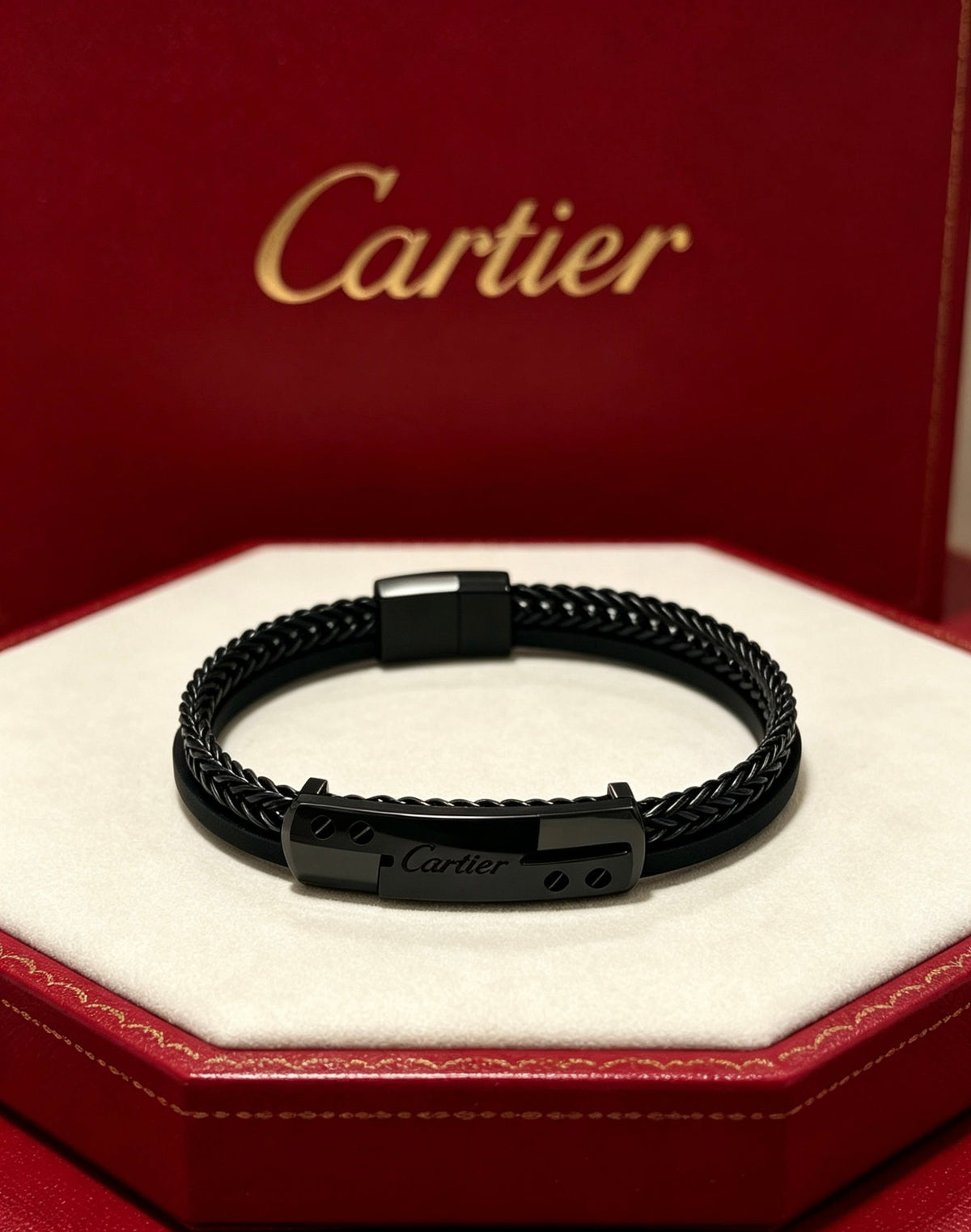 Martin Graham bracelet in polished metal-tone – side detail