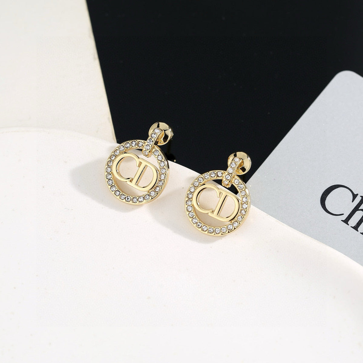 Martin Graham earrings in polished metal-tone – side detail