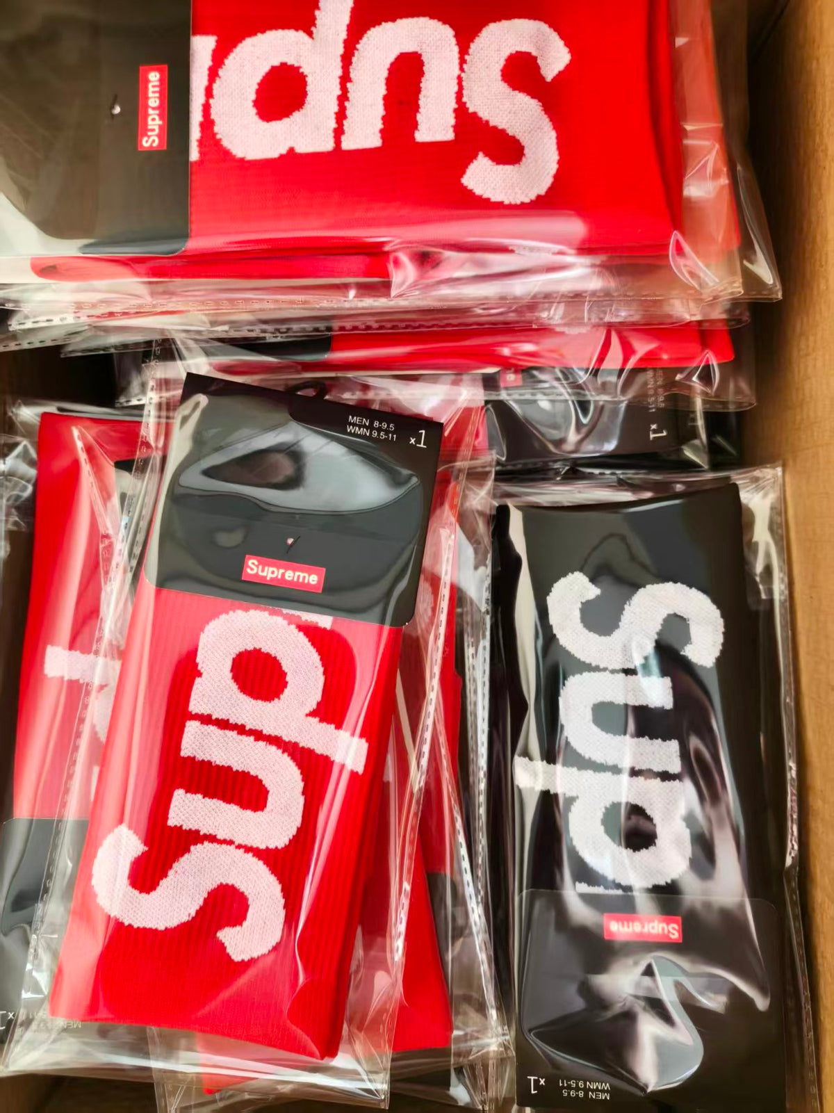 Supreme Logo Ankle Socks - 1-Pair Box