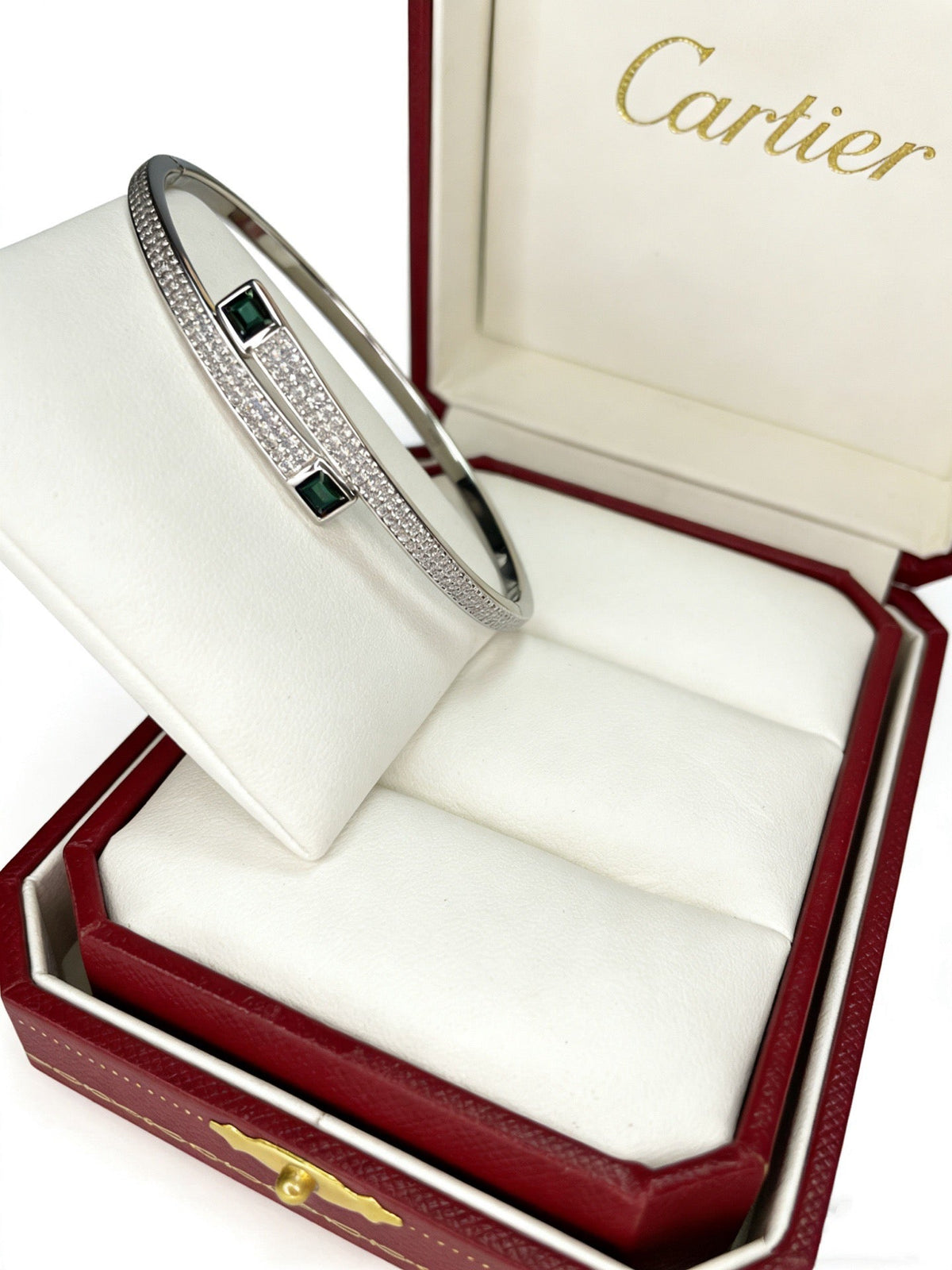 Martin Graham bracelet in polished metal-tone – side detail