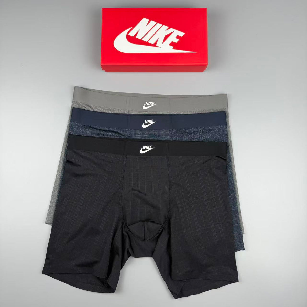 Nike Solid Panels And Visible Emblem Details Men's Boxer Briefs - 3-Piece Box