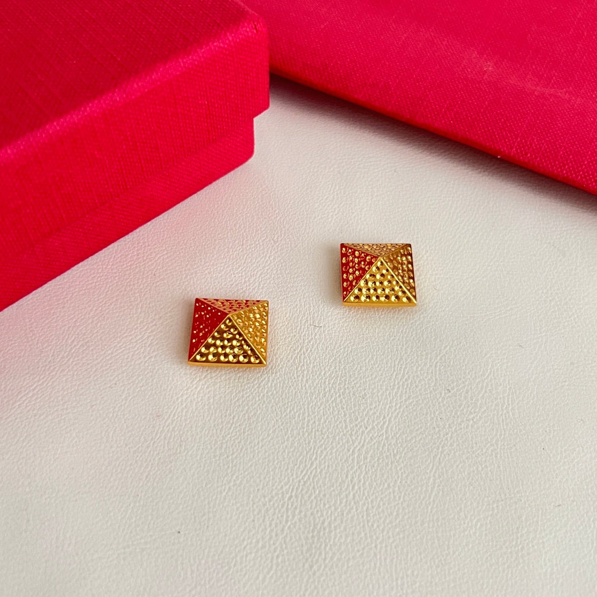 Martin Graham earrings in polished metal-tone – side detail