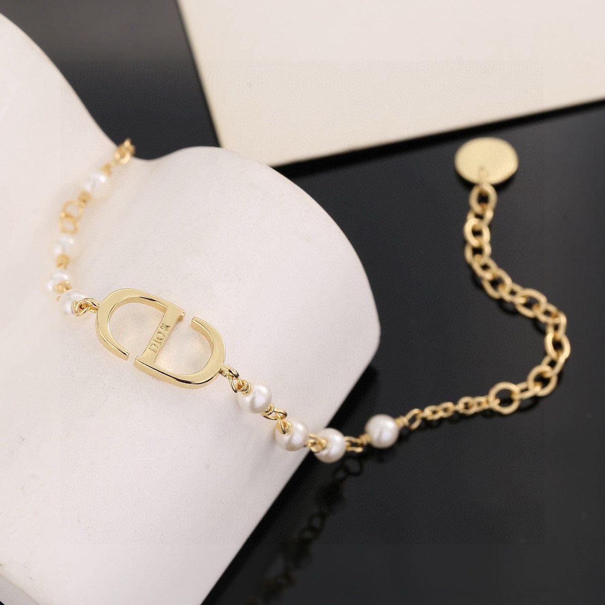 Martin Graham bracelet in polished metal-tone – side detail