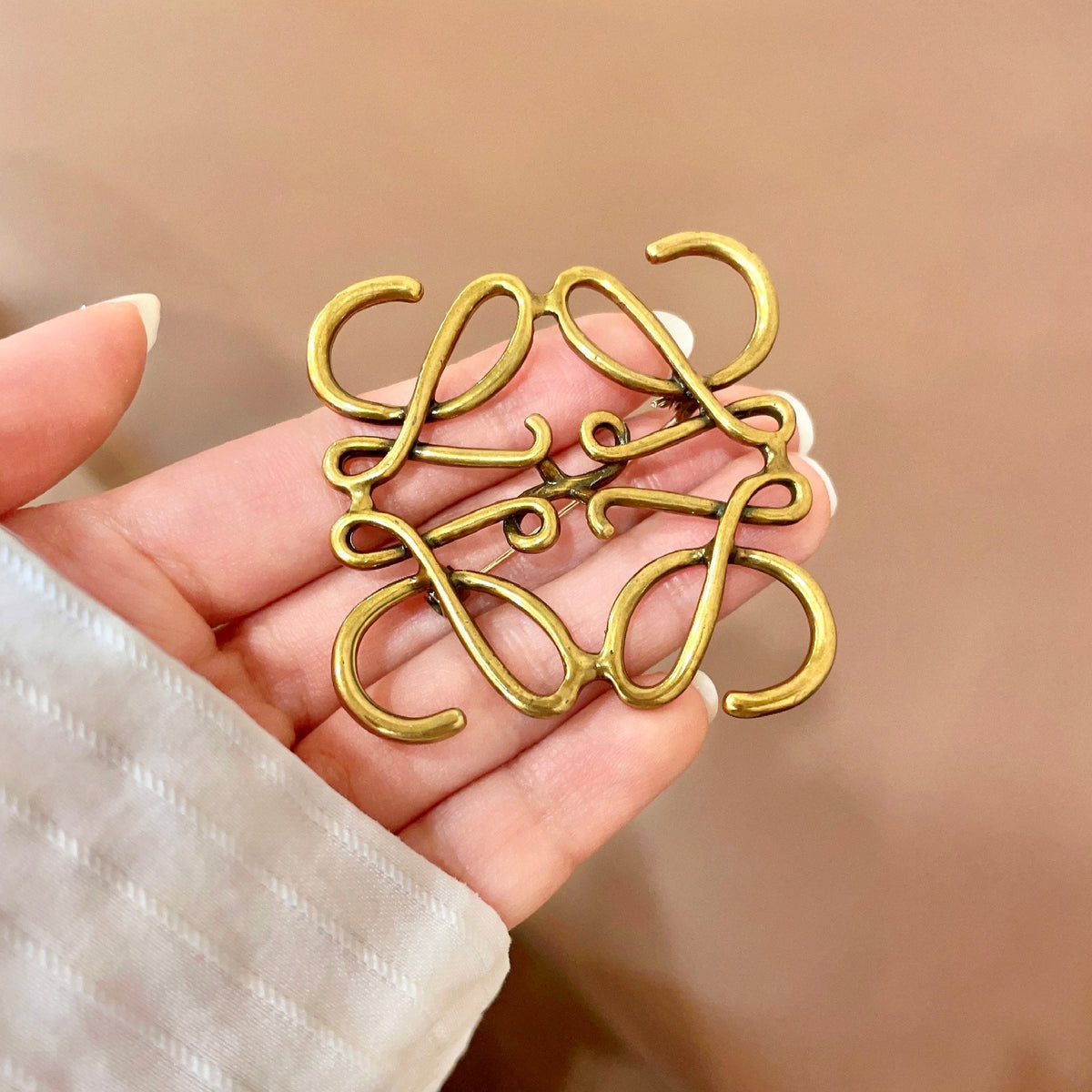 Martin Graham brooch in polished metal-tone – side detail
