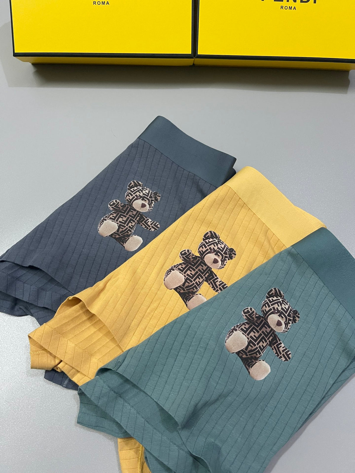 Fendi 93.8% Cotton & 6.2% Spandex Bear Series Seamless-Cut Men's Boxer Briefs - 3-Piece Box