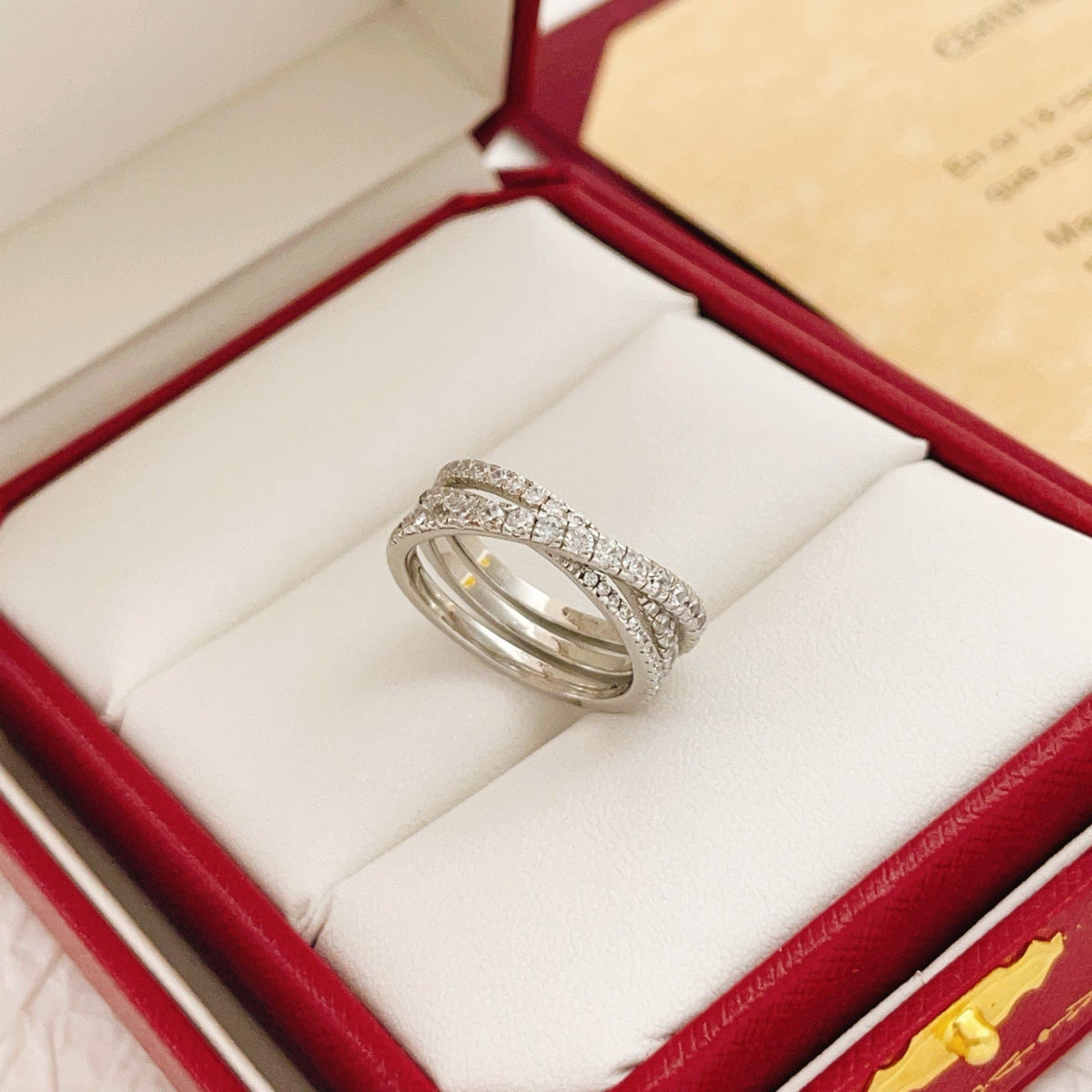 Martin Graham ring in polished metal-tone – side detail