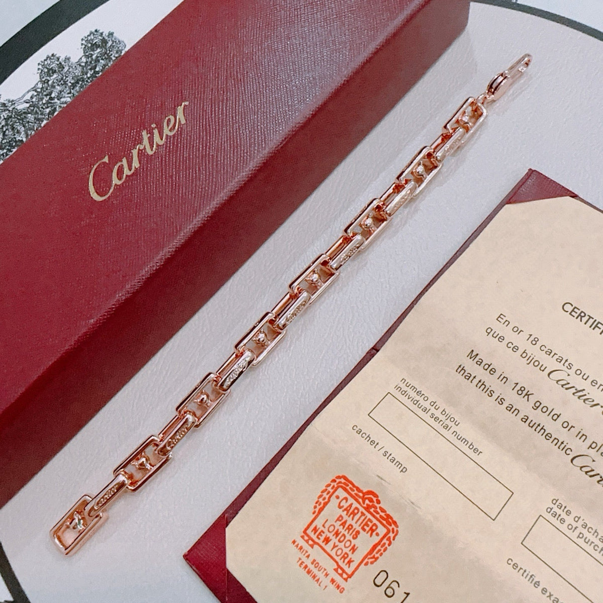 Martin Graham bracelet in polished metal-tone – side detail
