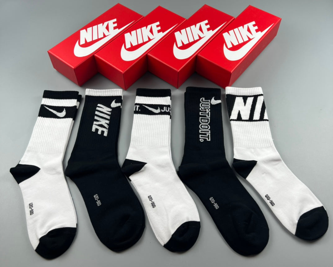 Nike Block Logo Crew Socks - Assorted Set